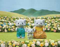 Sylvanian Families Elephant Family Img 3 - Toyworld