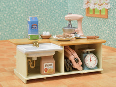 Sylvanian Families Kitchen Island Img 4 - Toyworld