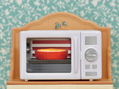 Sylvanian Families Microwave Cabinet Img 4 - Toyworld