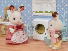 Sylvanian Families Laundry And Vacuum Cleaner Img 5 - Toyworld