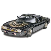 TAMIYA SMOKEY AND THE BANDIT 77 PONTIAC FIREBIRD 1:25