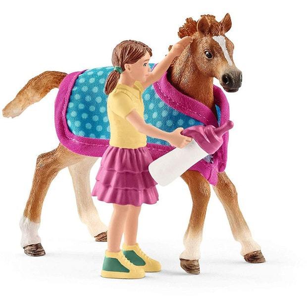 Schleich Foal With Blanket | Toyworld