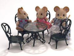 Sylvanian Families Garden Table Chairs Img 1 - Toyworld