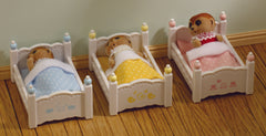 Sylvanian Families Triple Bunk Beds Img 3 - Toyworld