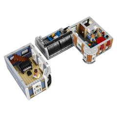 Lego Creator Assembly Square 10255 Img 1 - Toyworld