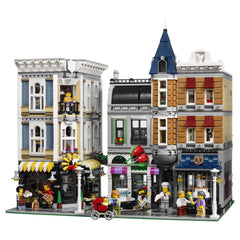 Lego Creator Assembly Square 10255 Img 5 - Toyworld